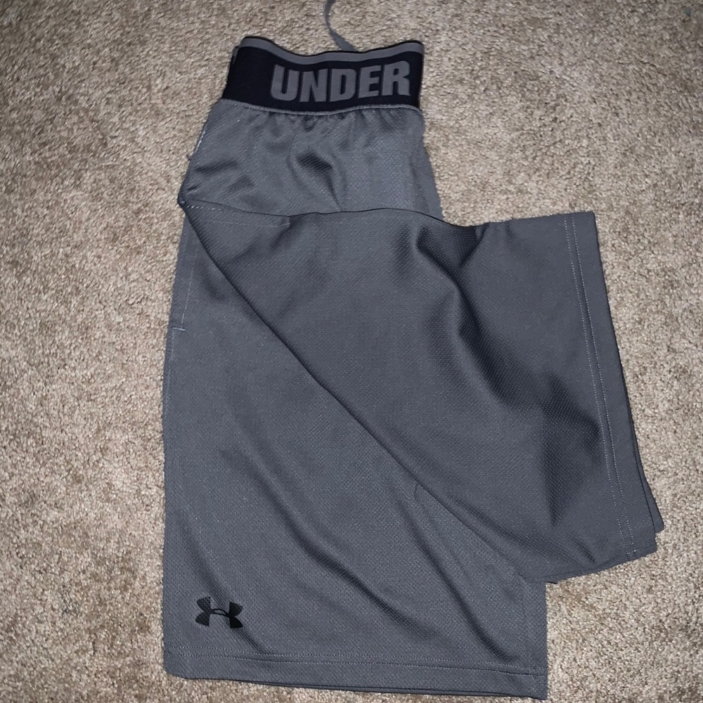 Gray Under Armour Short